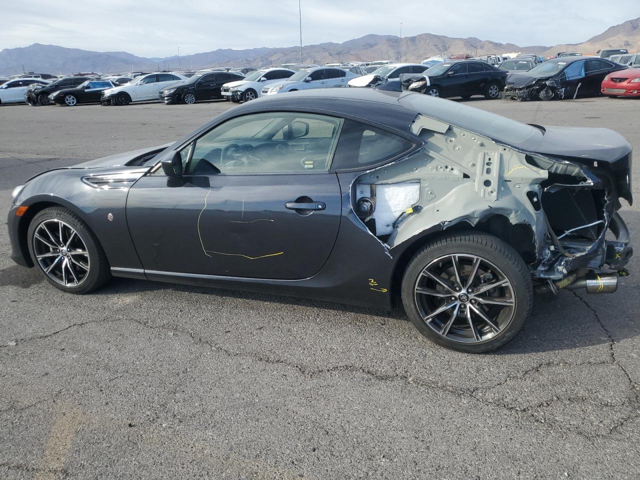 Lot #2958145464 2017 TOYOTA 86 BASE