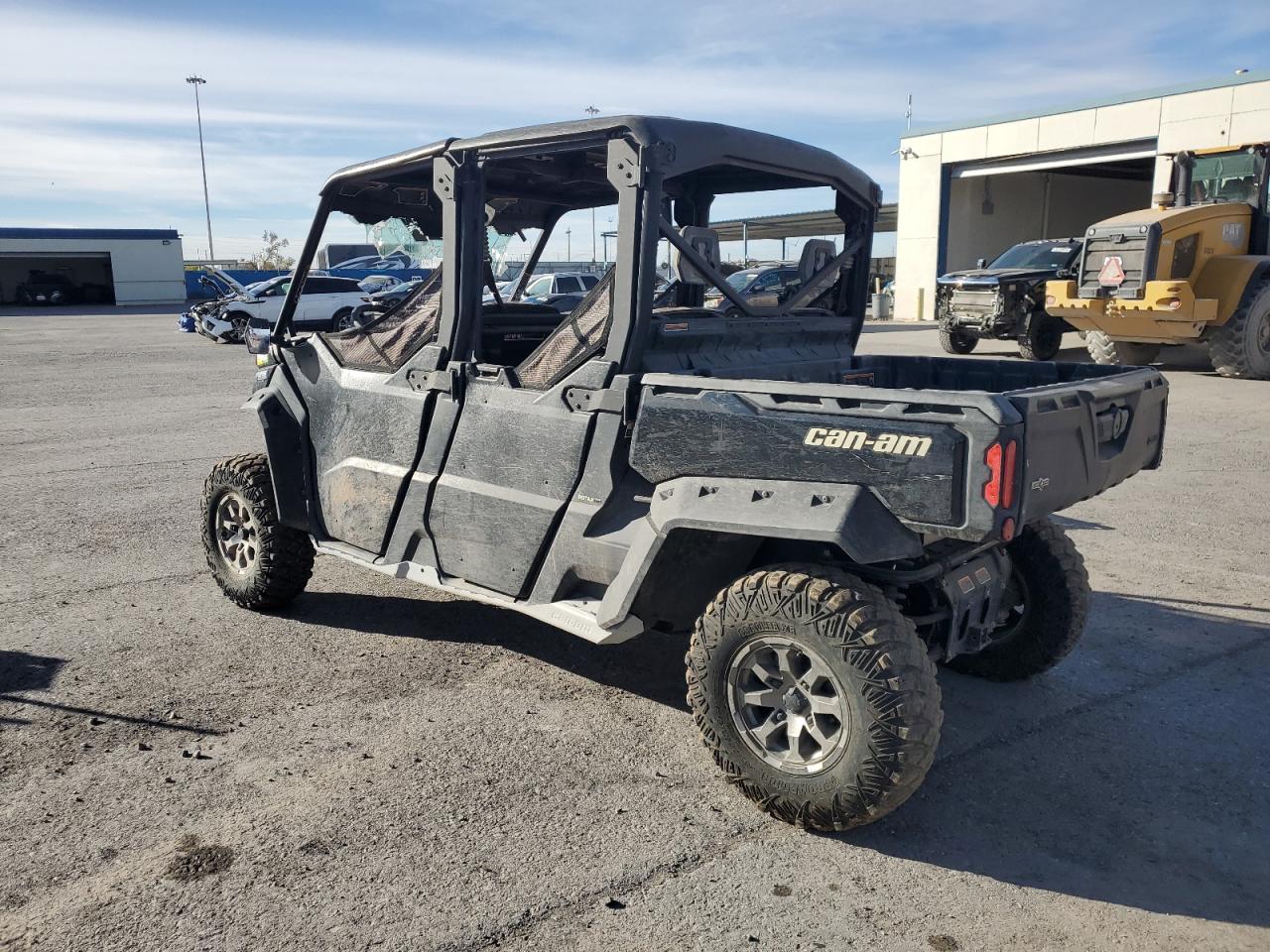 Lot #3030656115 2019 CAN-AM DEFENDER M