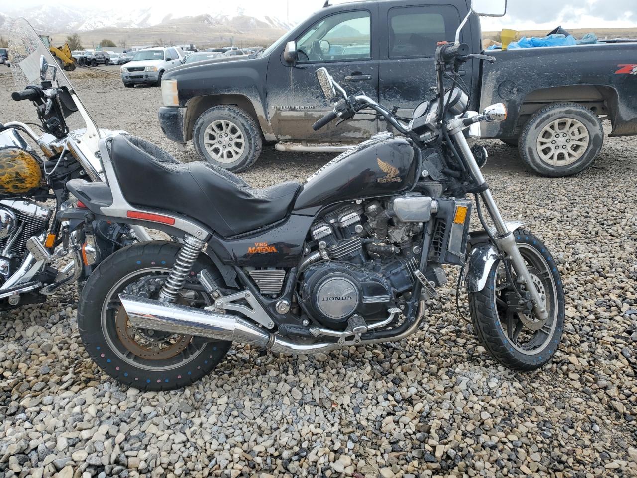  Salvage Honda Vf Cycle