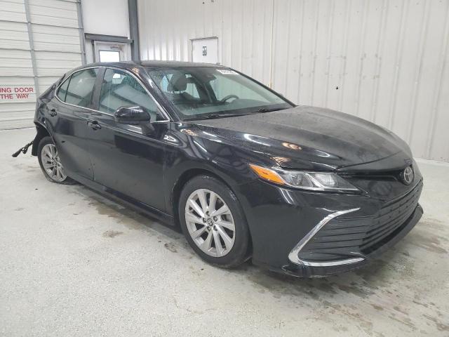2021 TOYOTA CAMRY LE - 4T1C11AK3MU560413