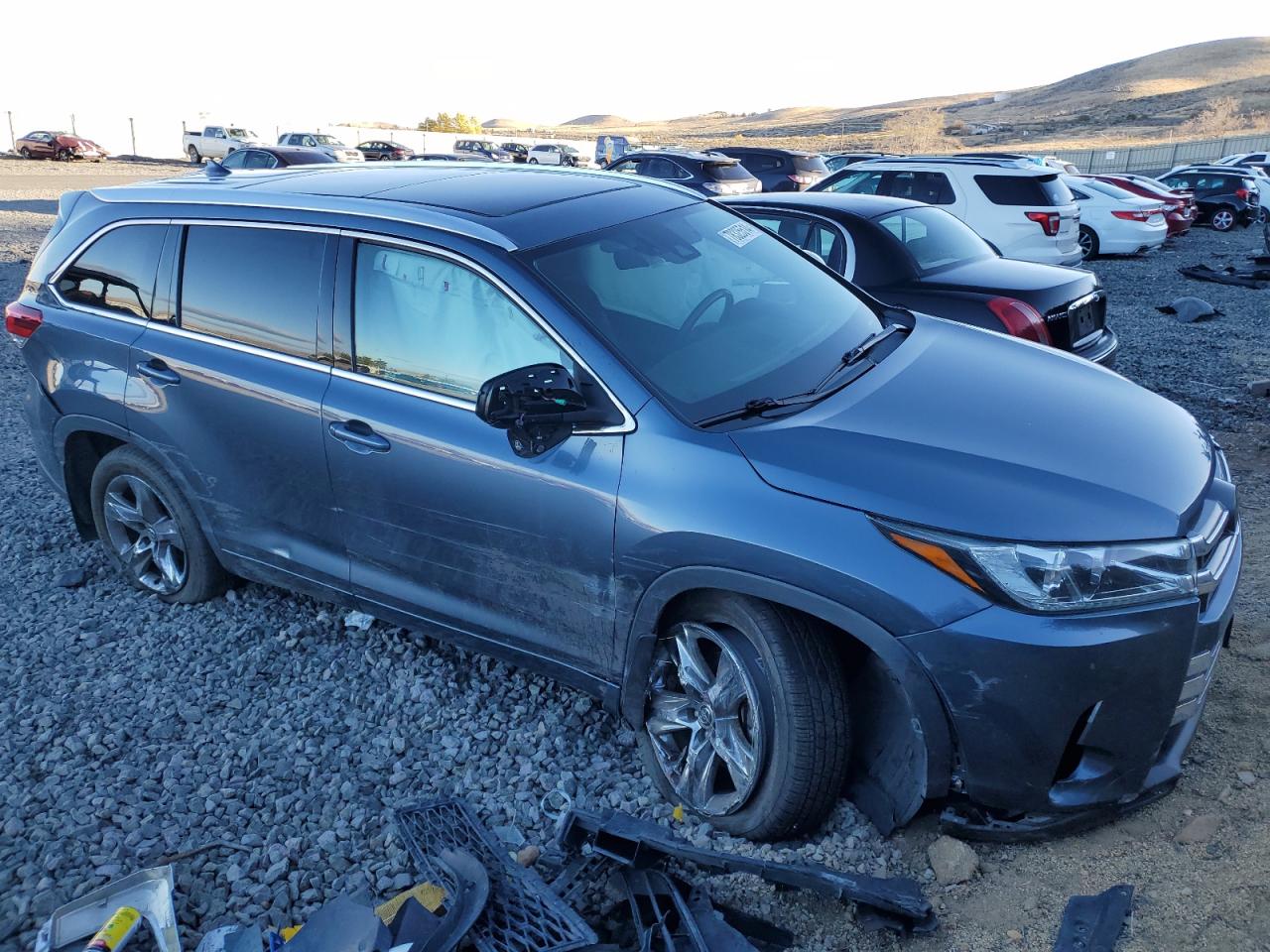 Lot #3048556868 2019 TOYOTA HIGHLANDER