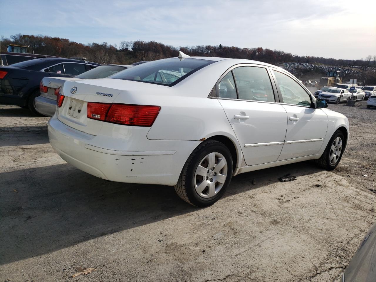 Lot #2974579446 2010 HYUNDAI SONATA GLS