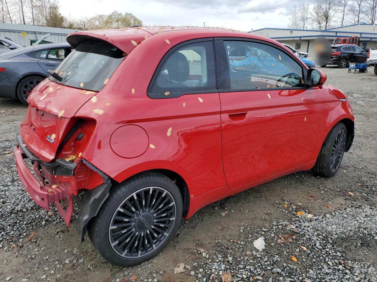 Lot #2989373682 2024 FIAT 500 E RED