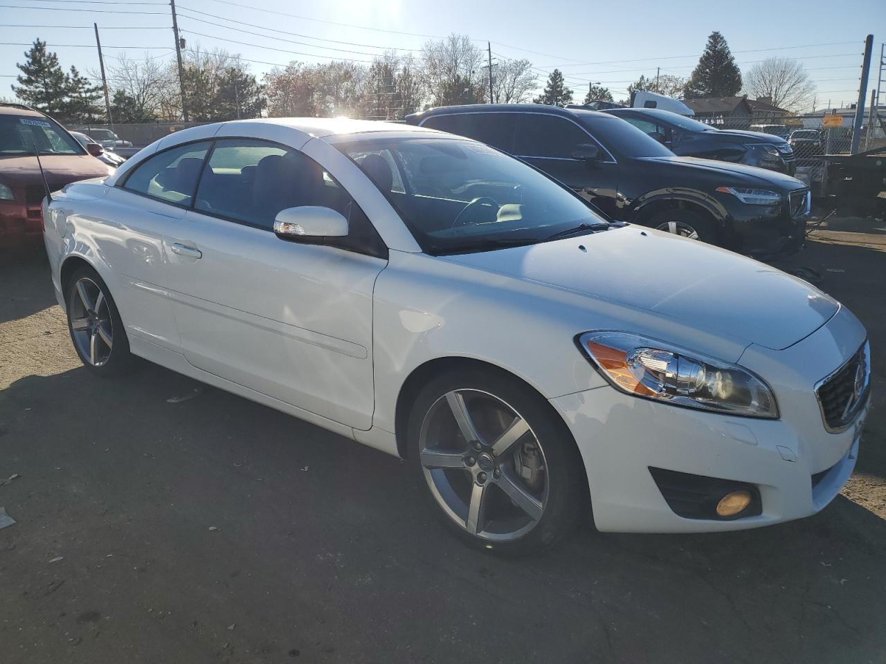 Lot #3021091210 2012 VOLVO C70 T5