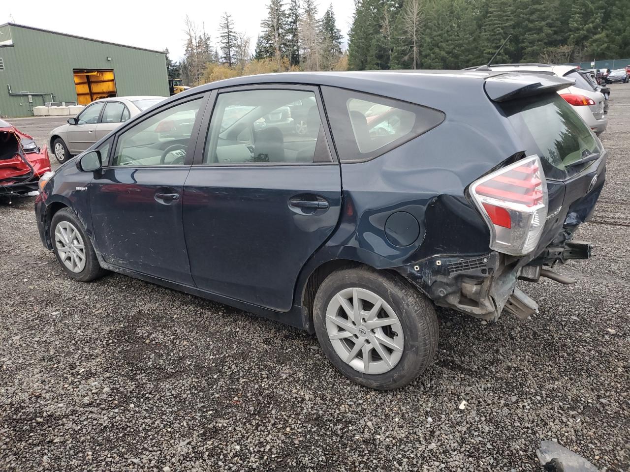 Lot #3034321086 2017 TOYOTA PRIUS V