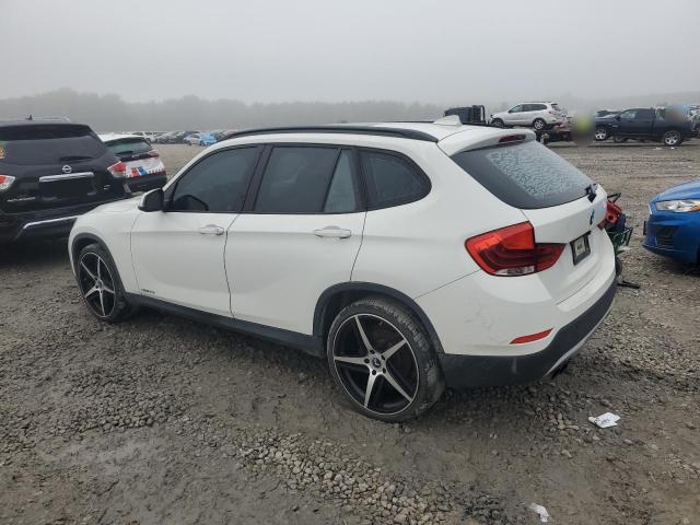 VIN WBAVM1C50DVW42053 2013 BMW X1 no.2