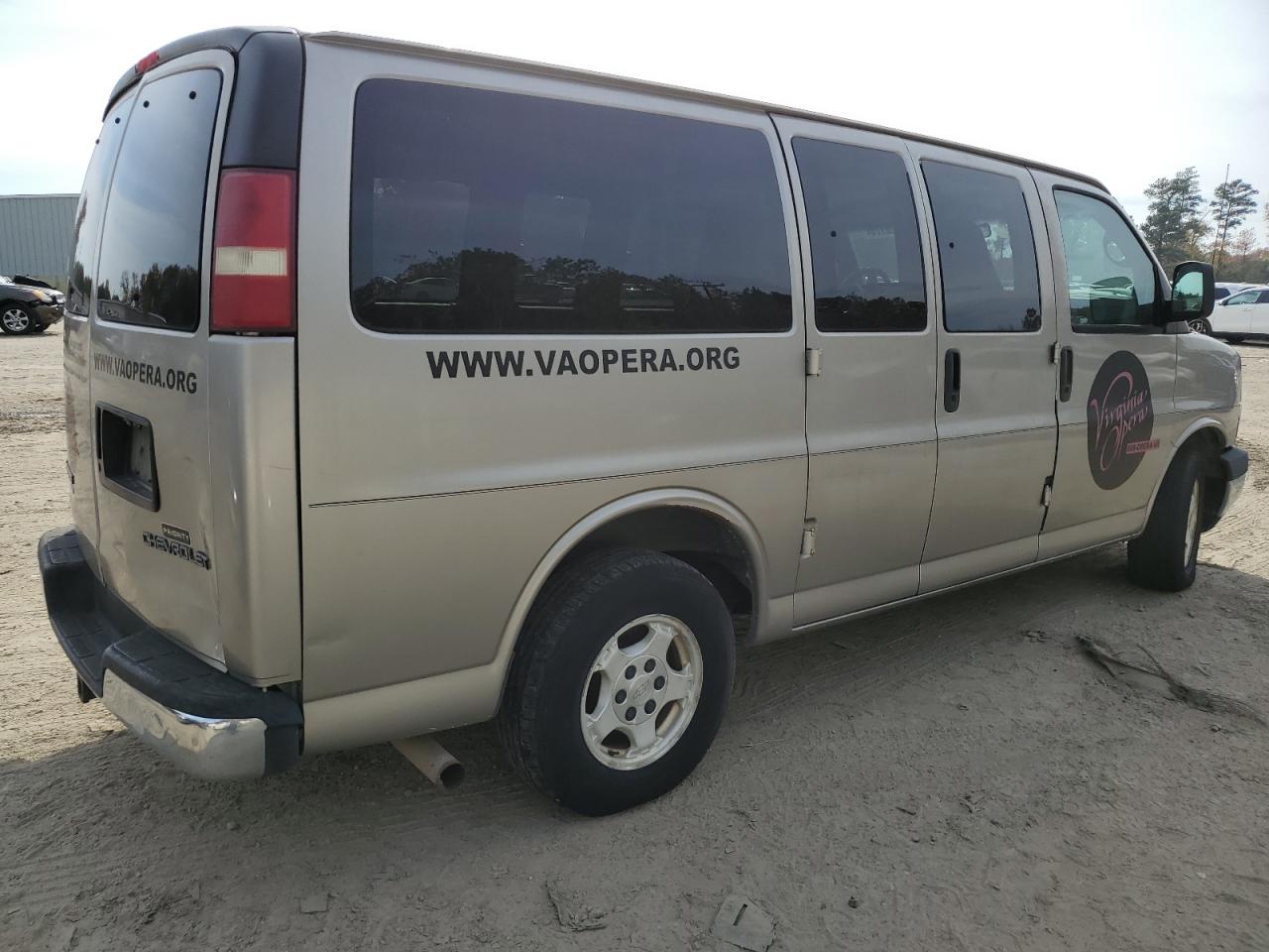 Lot #2990921306 2004 CHEVROLET EXPRESS G1