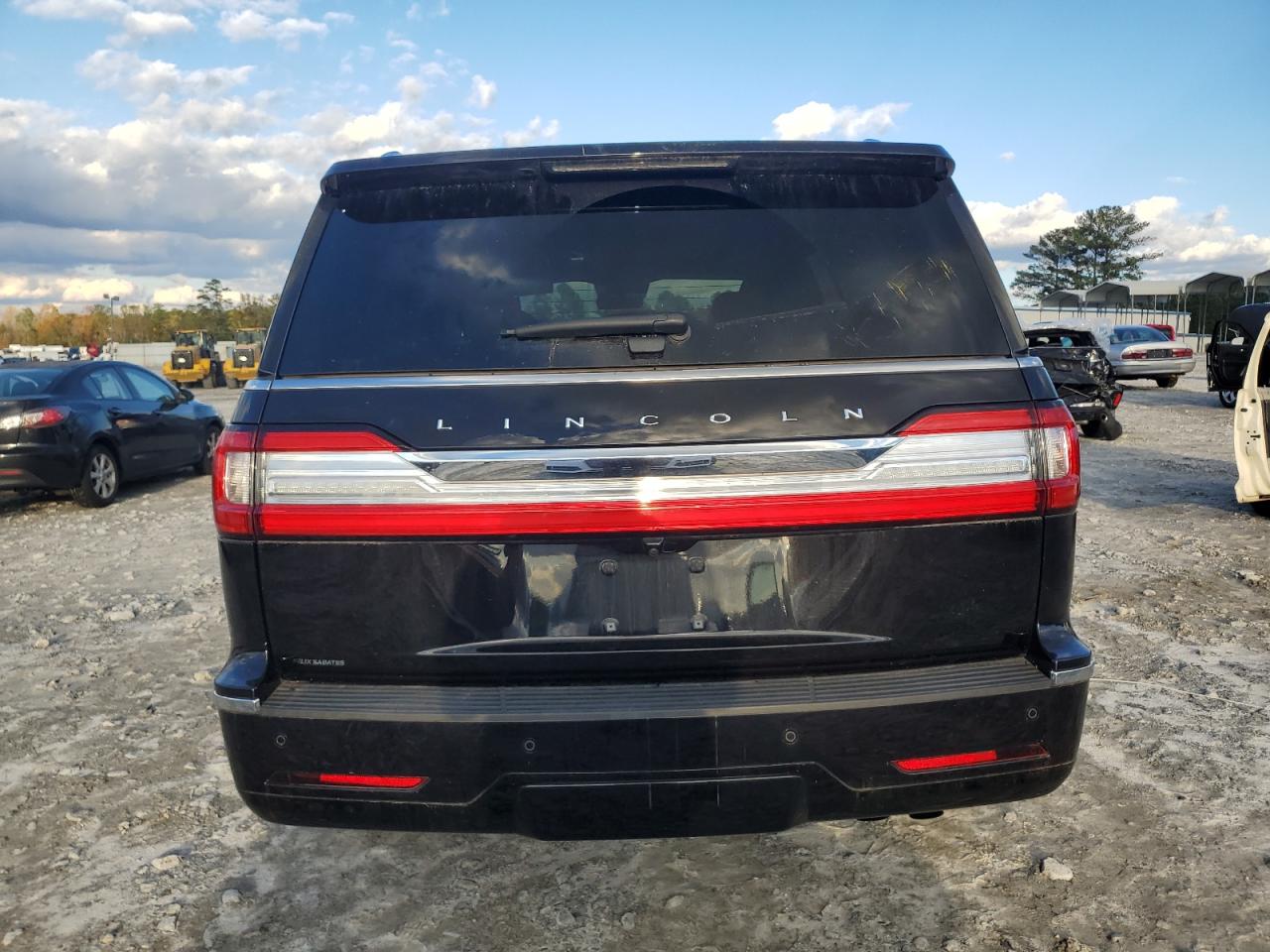 Lot #3026022945 2019 LINCOLN NAVIGATOR