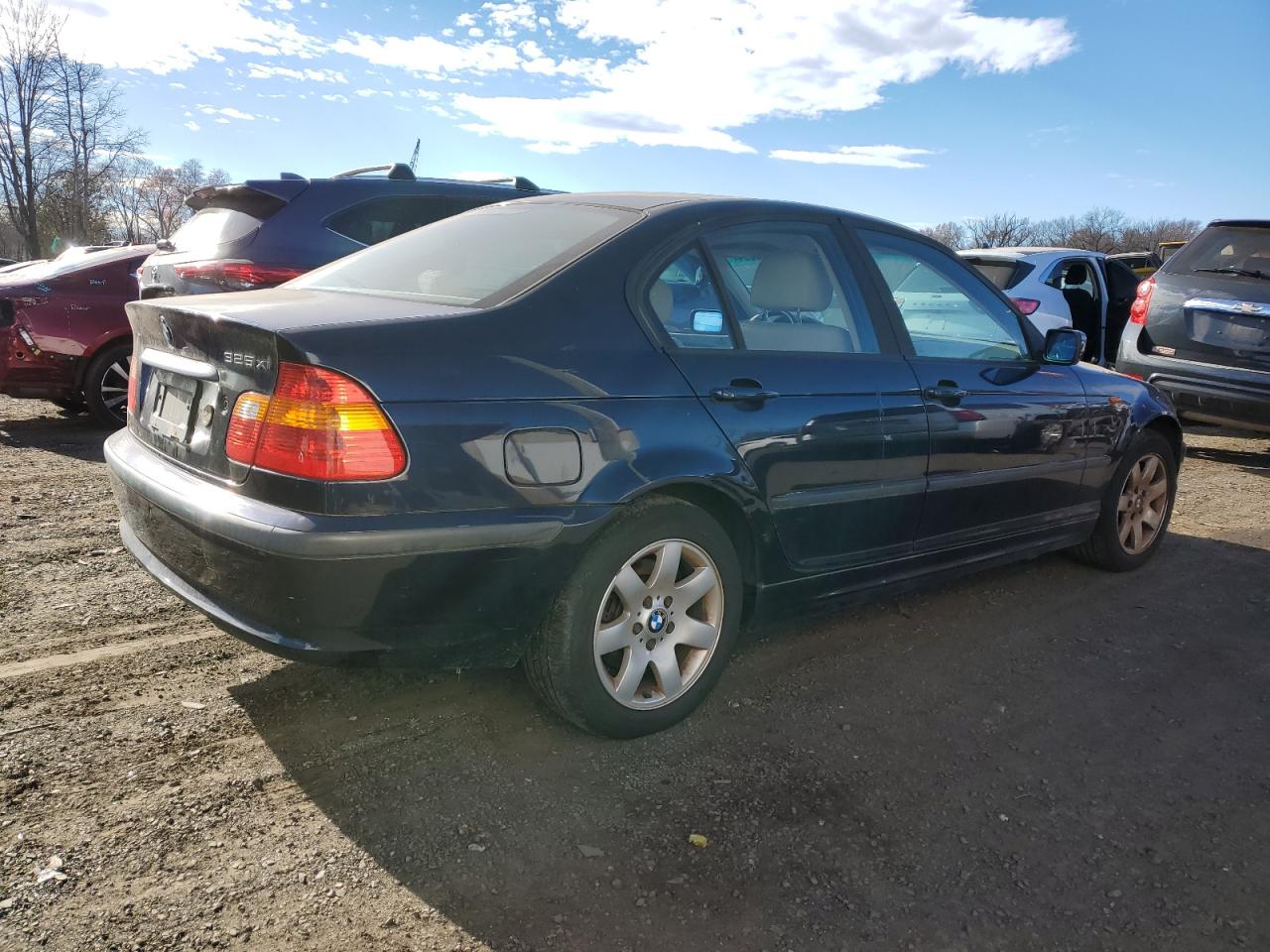 Lot #3034279129 2002 BMW 325 XI