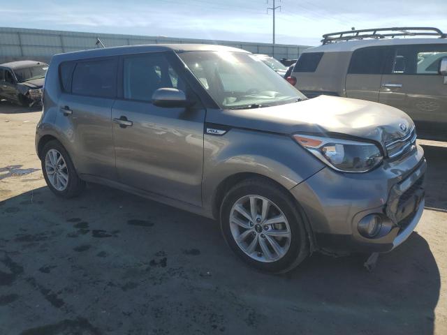 2018 KIA SOUL + - KNDJP3A56J7611333