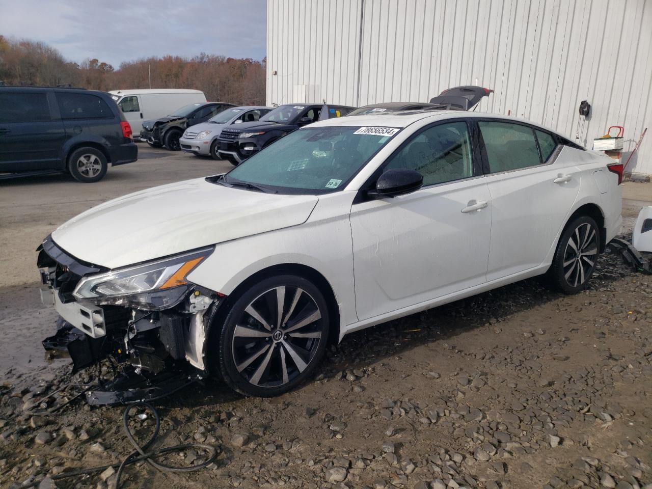  Salvage Nissan Altima