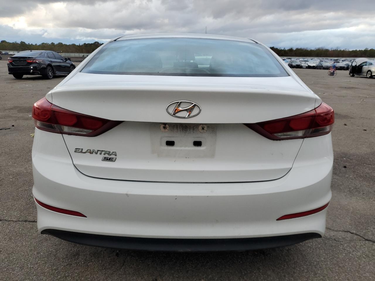 Lot #3036945795 2018 HYUNDAI ELANTRA SE