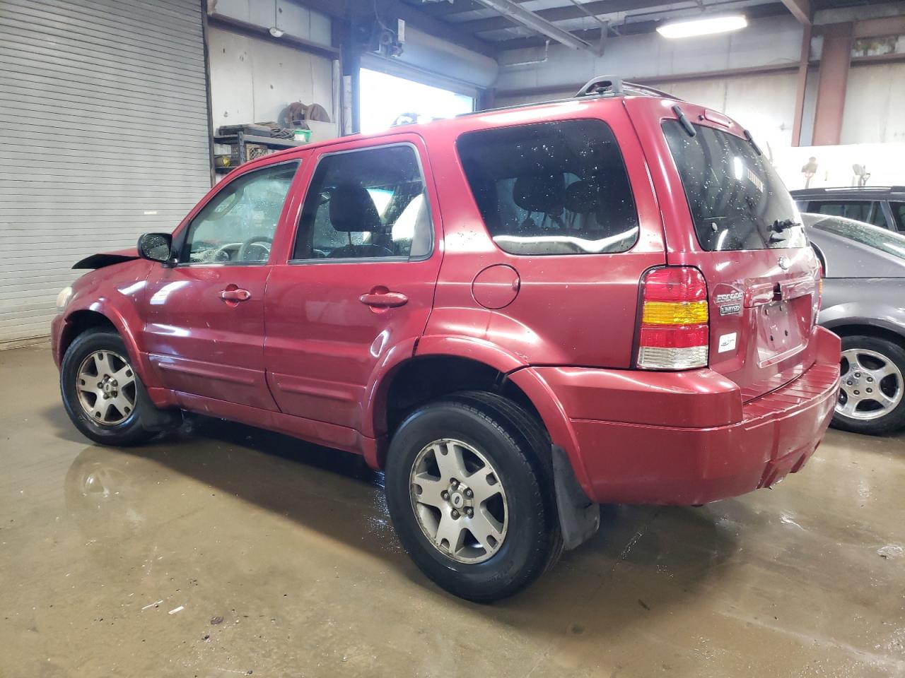 Lot #3004335759 2005 FORD ESCAPE LIM