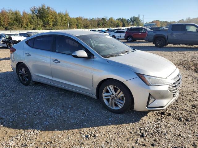 2019 HYUNDAI ELANTRA SE - 5NPD84LF0KH464980