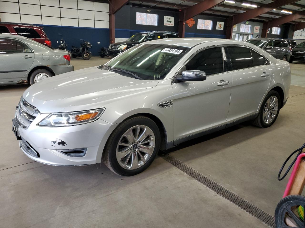 Lot #2952751912 2010 FORD TAURUS LIM