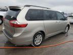 TOYOTA SIENNA XLE снимка