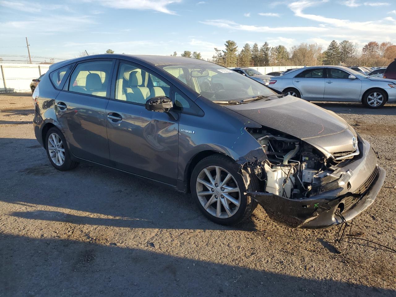 Lot #3029572093 2012 TOYOTA PRIUS V