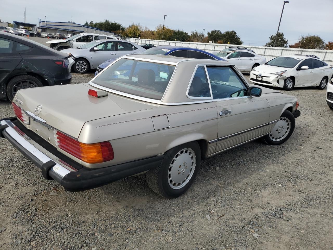 Lot #2974686078 1986 MERCEDES-BENZ 560 SL