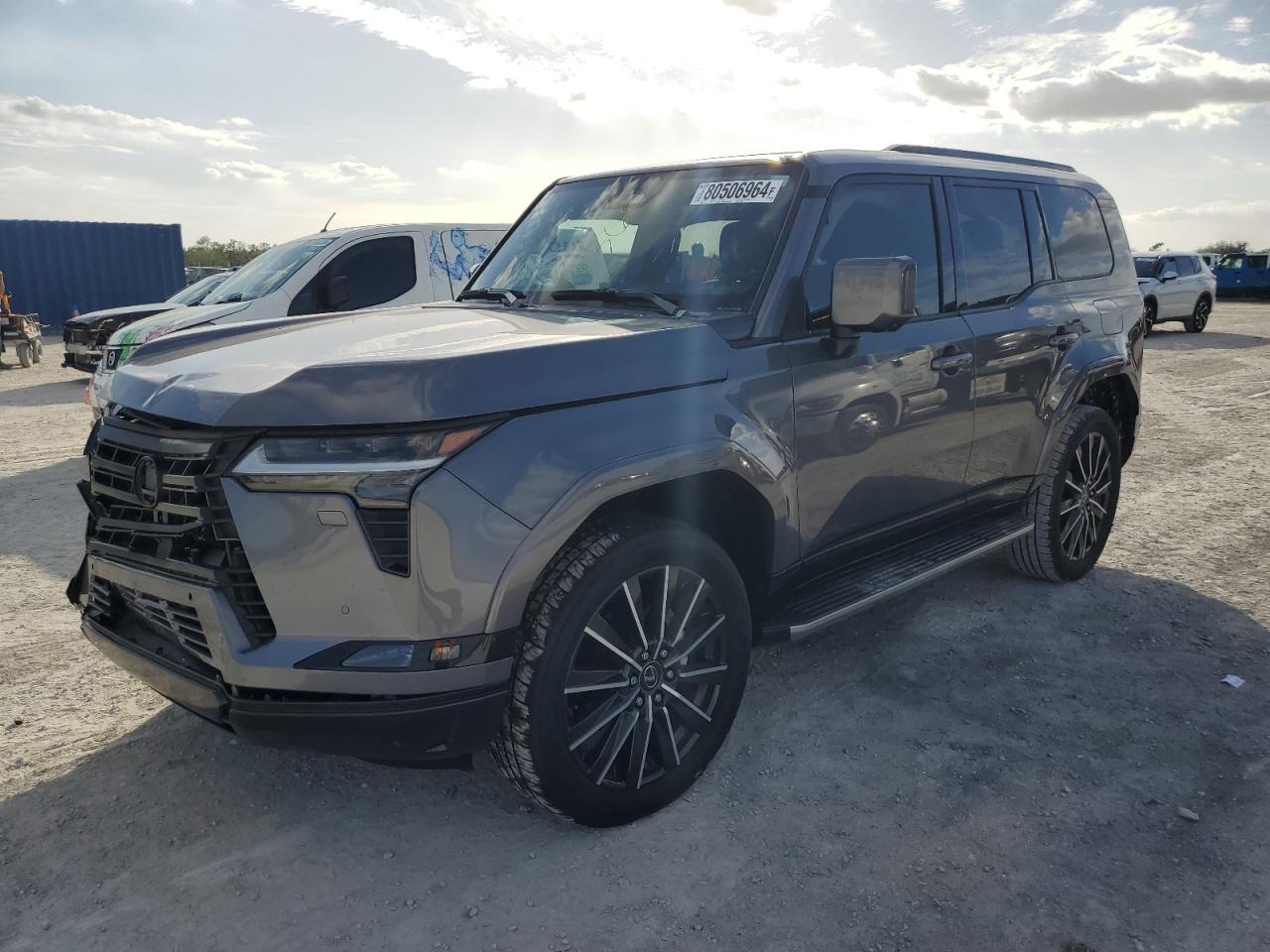 JTJVBCDX7R5007906 LEXUS GX 550 LUX 2024