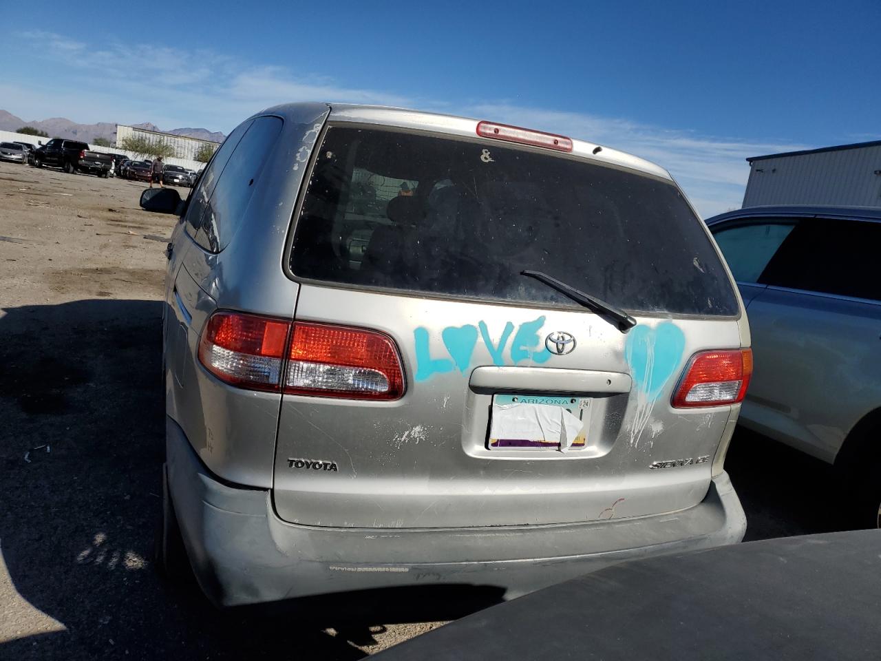 Lot #3020884738 2002 TOYOTA SIENNA CE