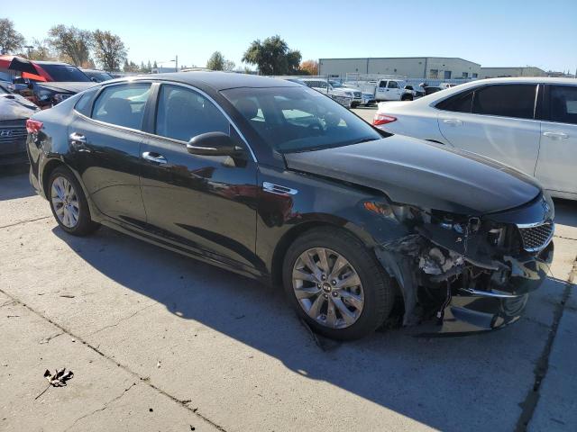 VIN 5XXGT4L33HG133106 2017 KIA OPTIMA no.4