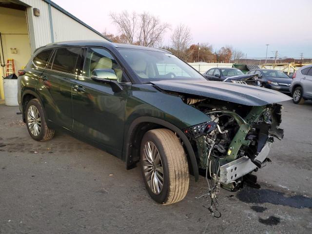 VIN 5TDKDRBH1RS564433 2024 Toyota Highlander, LE no.4