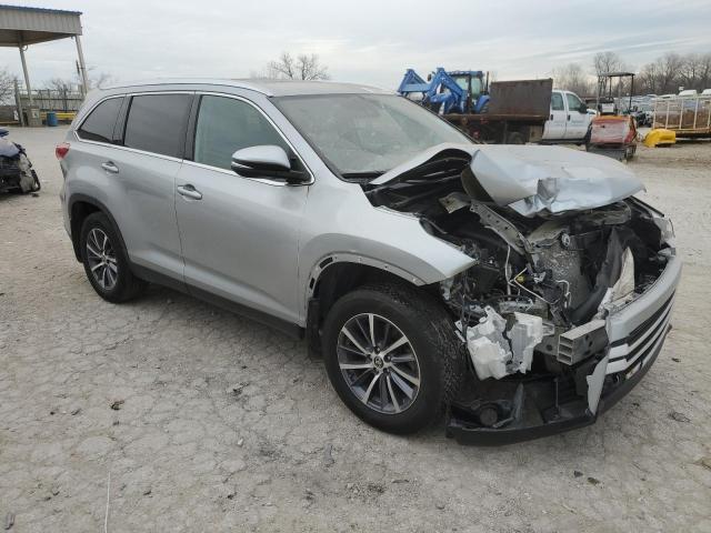 VIN 5TDJZRFH1KS629567 2019 TOYOTA HIGHLANDER no.4