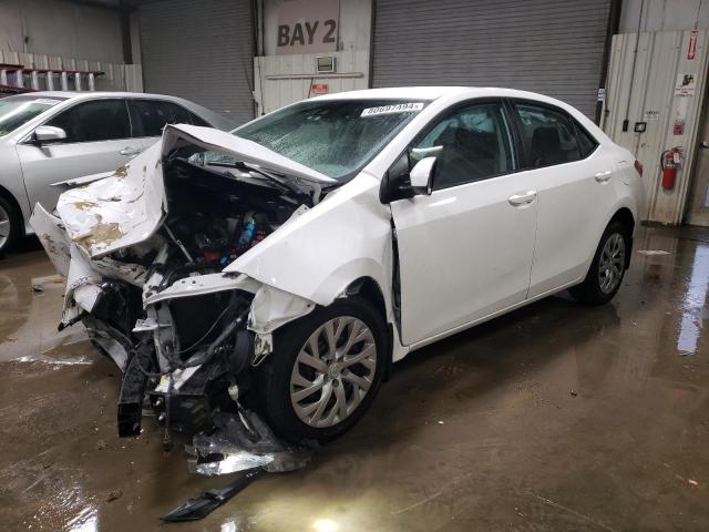 VIN 2T1BURHE1JC085228 2018 TOYOTA COROLLA no.1