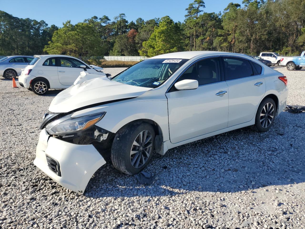  Salvage Nissan Altima