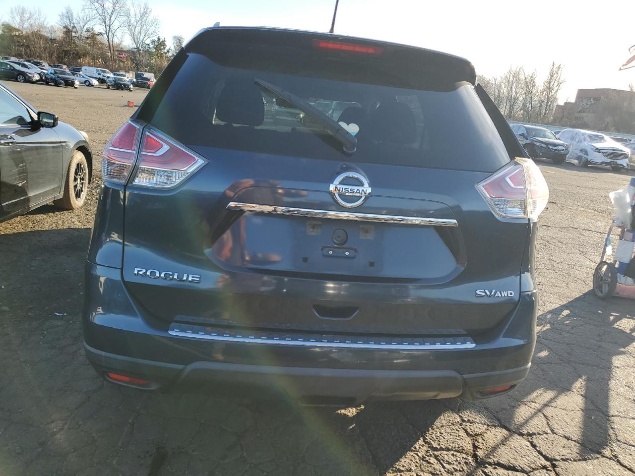 Lot #3036941760 2015 NISSAN ROGUE S