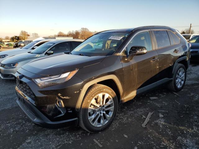 2024 TOYOTA RAV4 XLE P #3025115183