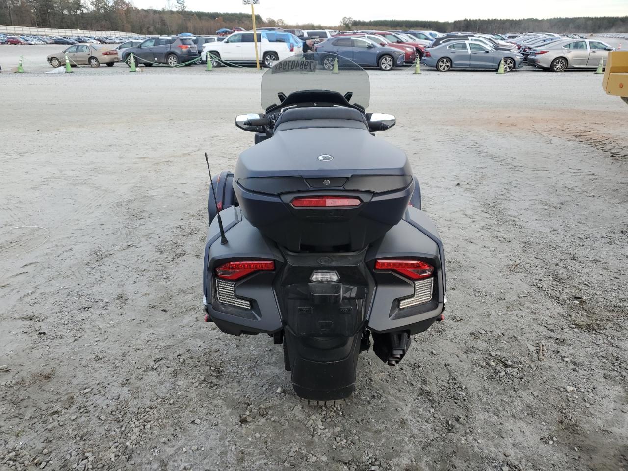 Lot #2996442367 2022 CAN-AM SPYDER ROA