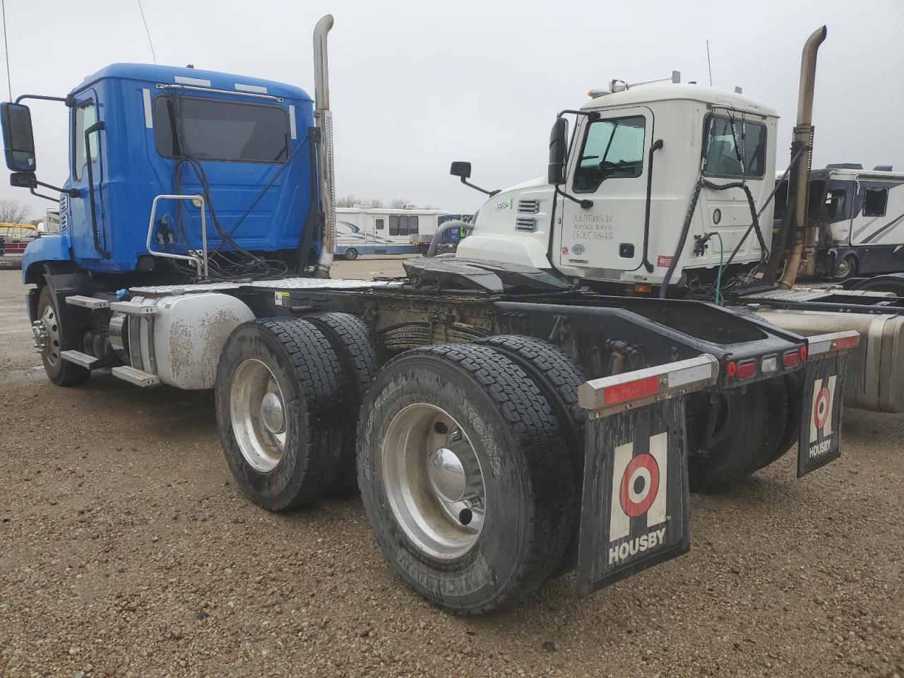 Lot #2989182711 2020 MACK ANTHEM