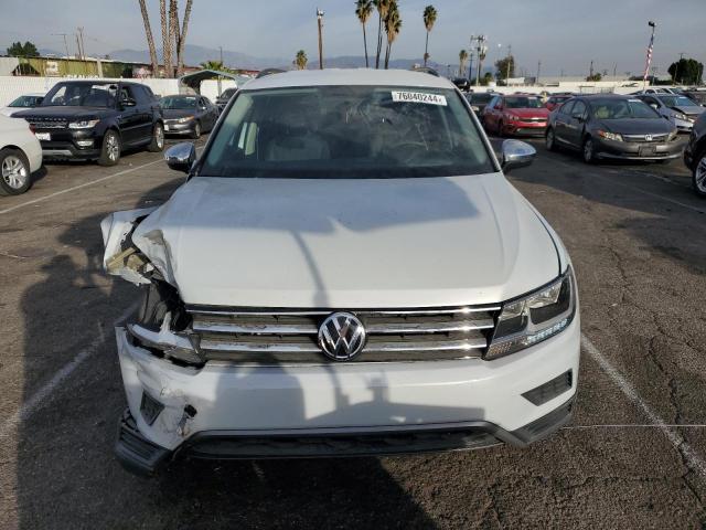 VIN 3VV0B7AX0JM119617 2018 VOLKSWAGEN TIGUAN no.5