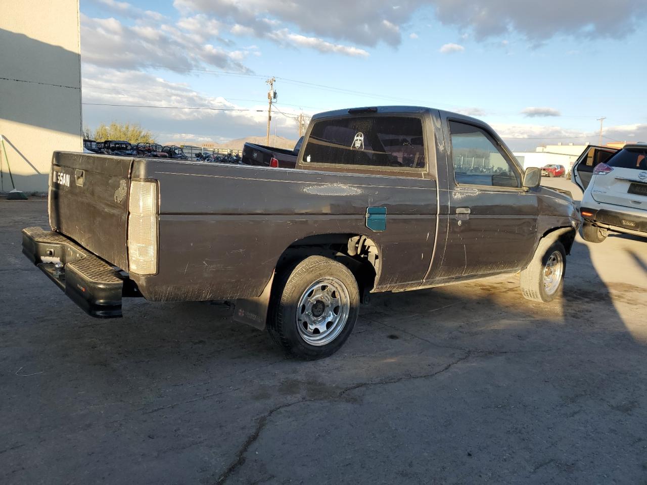 Lot #2960101135 1997 NISSAN TRUCK BASE