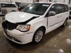 2015 CHRYSLER TOWN & COU - 2C4RC1GG2FR547132