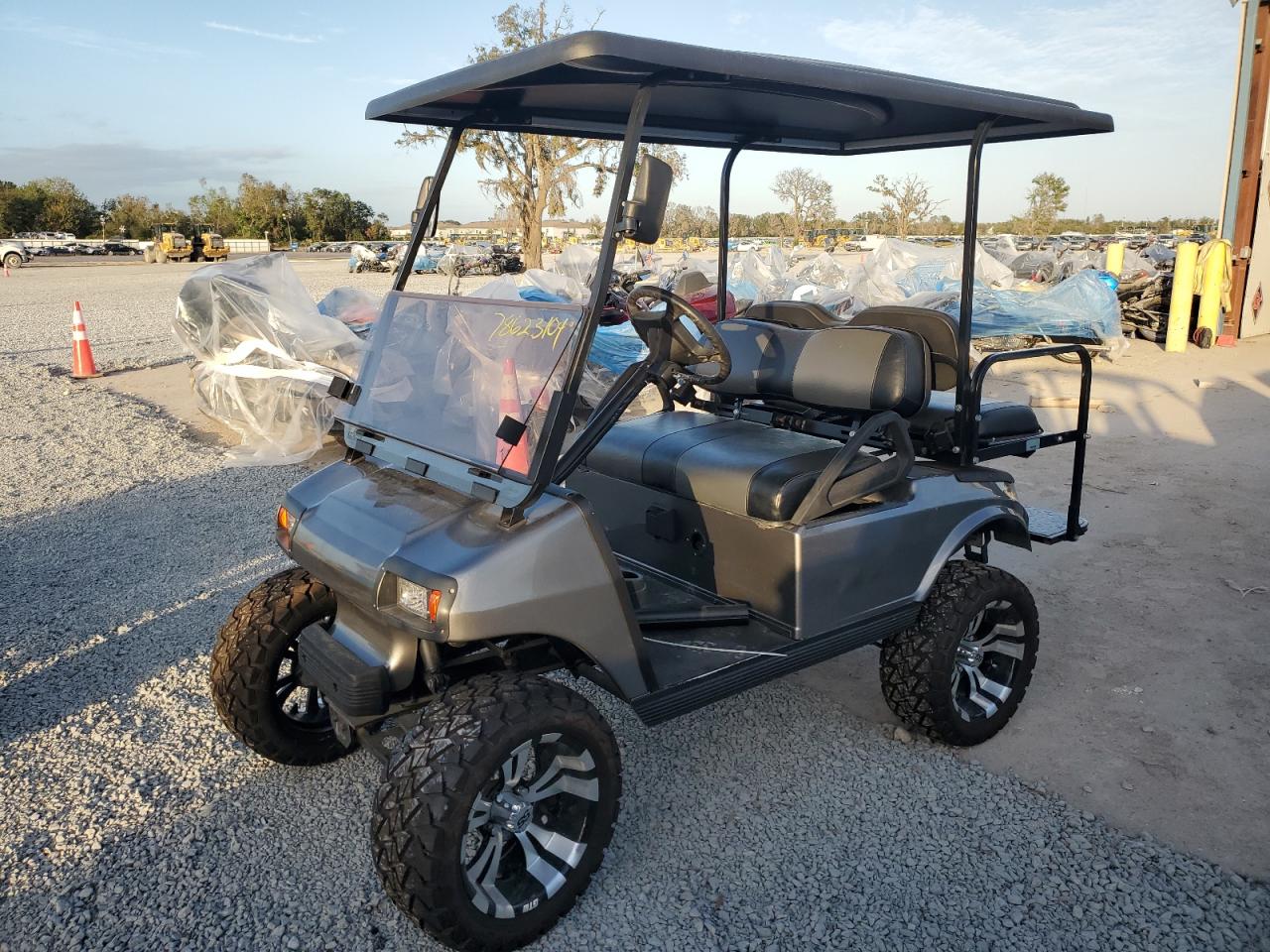 Lot #3048079881 2007 GOLF CART