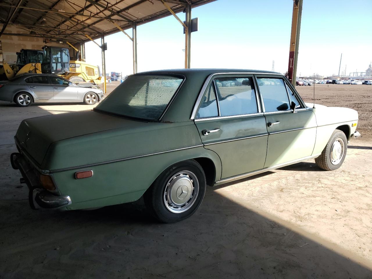 Lot #2979137979 1973 MERCEDES-BENZ 220