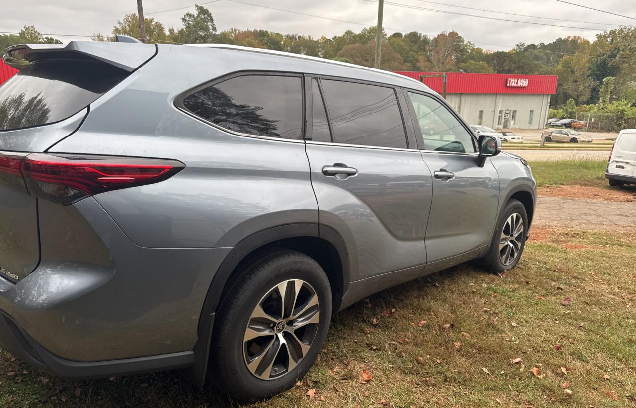 Lot #2969277724 2020 TOYOTA HIGHLANDER