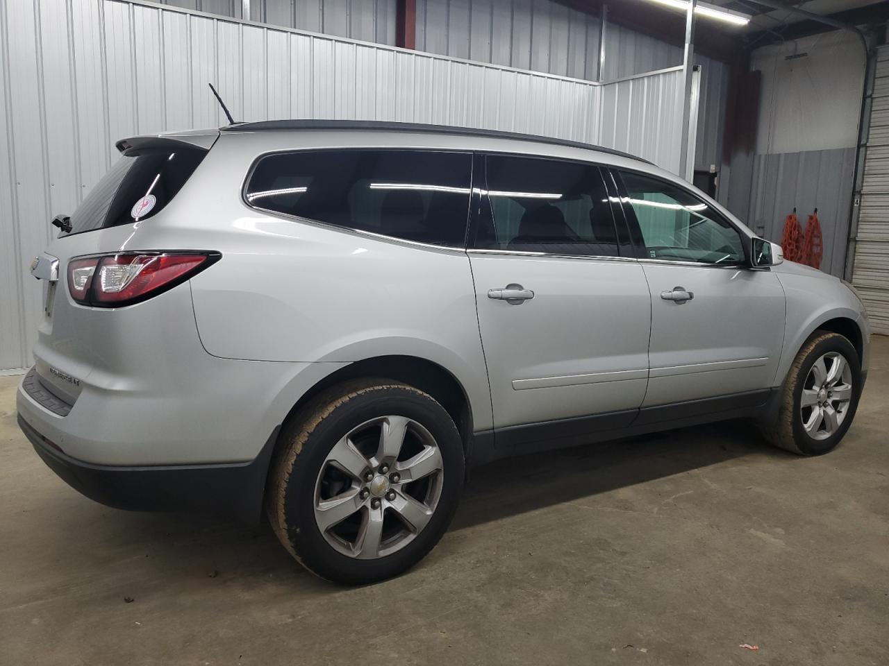 Lot #3030546539 2016 CHEVROLET TRAVERSE L