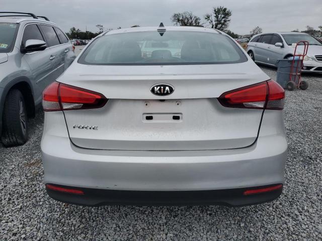 VIN 3KPFL4A74JE252797 2018 KIA FORTE no.6