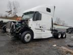 Lot #3024970389 2016 VOLVO VN VNL