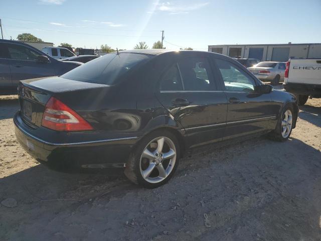 MERCEDES-BENZ C-CLASS 2006 black  gas WDBRF52H16A872551 photo #4