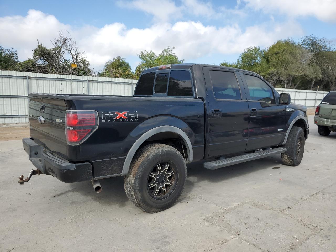 Lot #2989423616 2011 FORD F150 SUPER