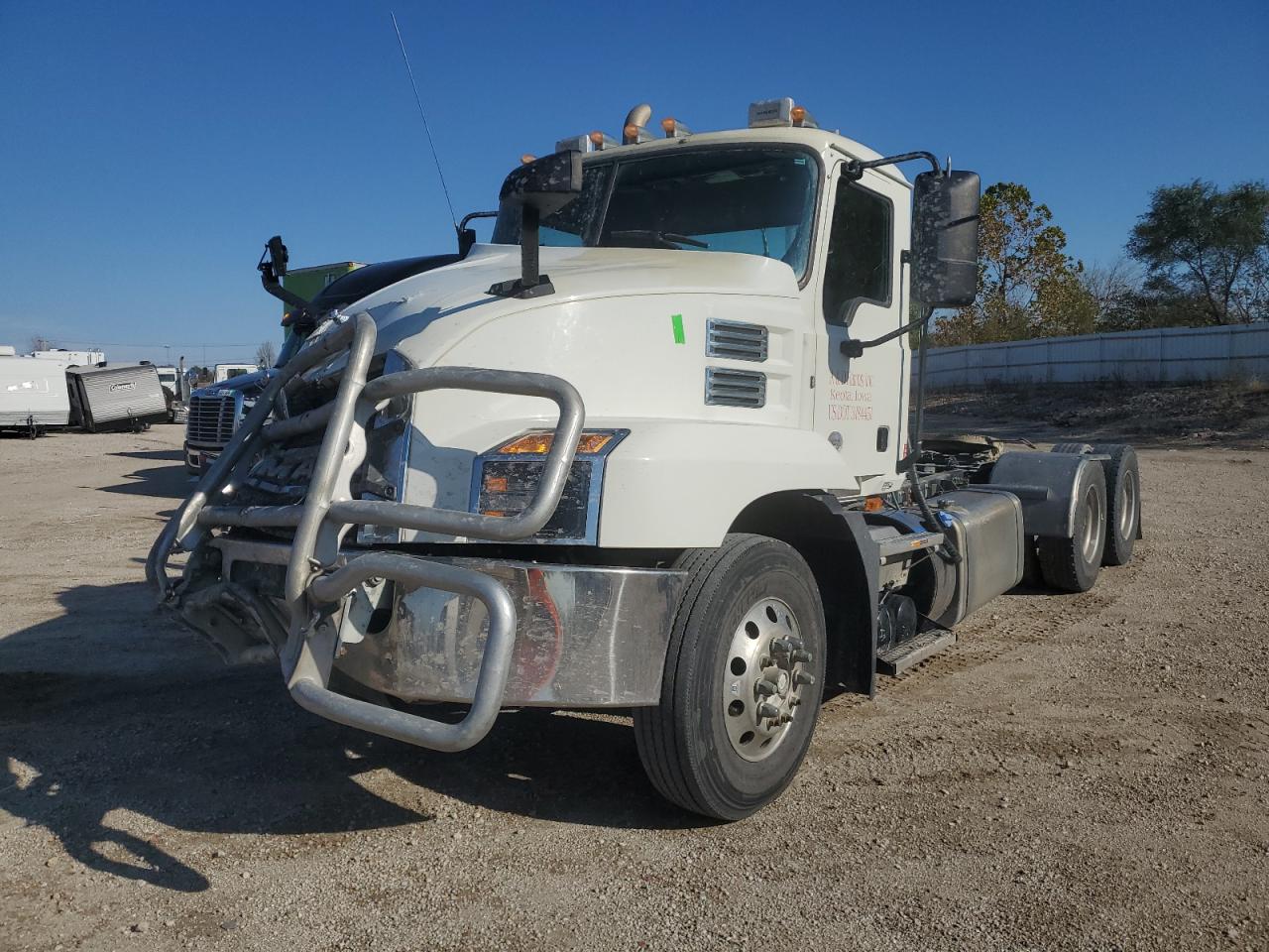 Lot #2952856821 2020 MACK ANTHEM