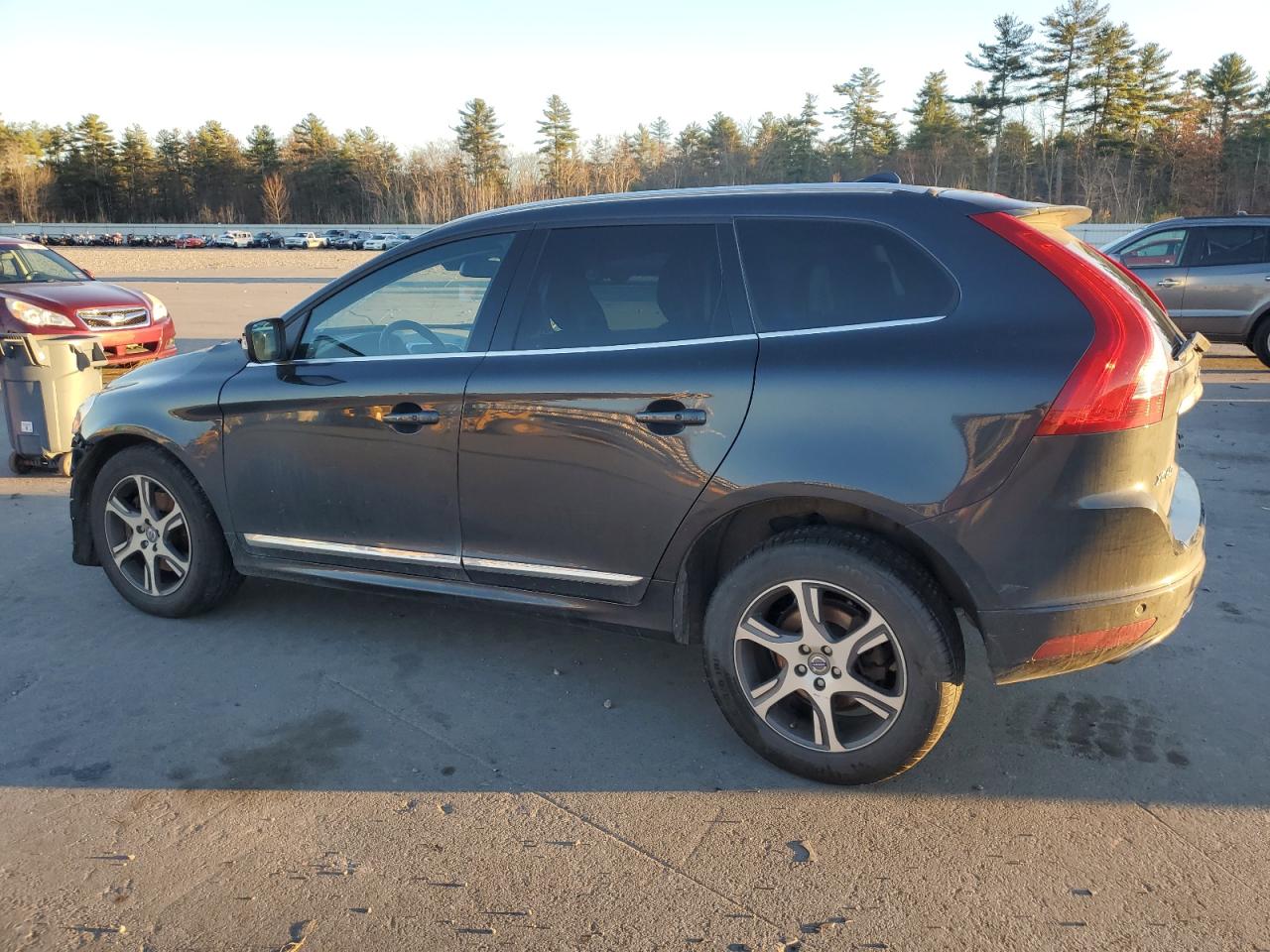 Lot #2972475799 2015 VOLVO XC60 T6 R-