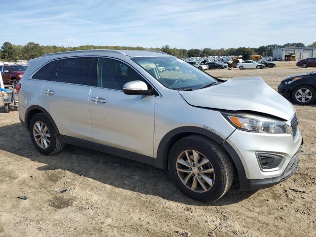 2016 KIA SORENTO LX - 5XYPG4A54GG122019