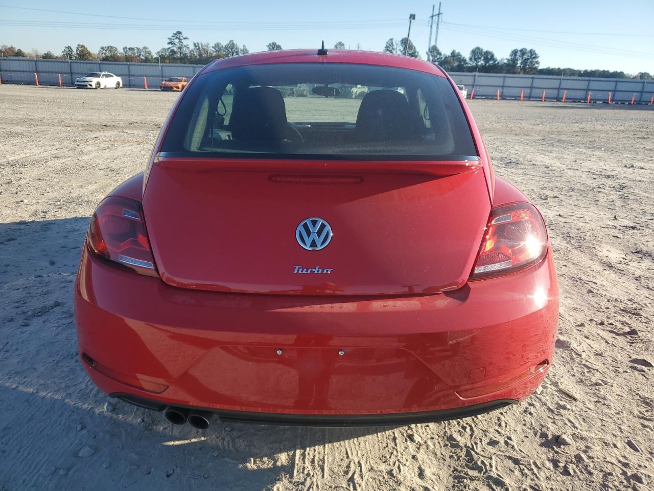 Lot #3033088991 2019 VOLKSWAGEN BEETLE S