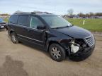 CHRYSLER TOWN & COU photo