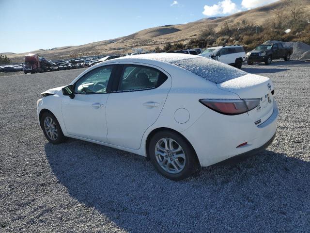 VIN 3MYDLBZV5GY136824 2016 TOYOTA SCION no.2